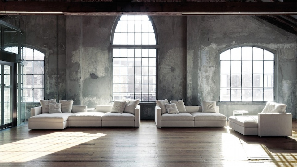 Saba Ananta Class Sofa