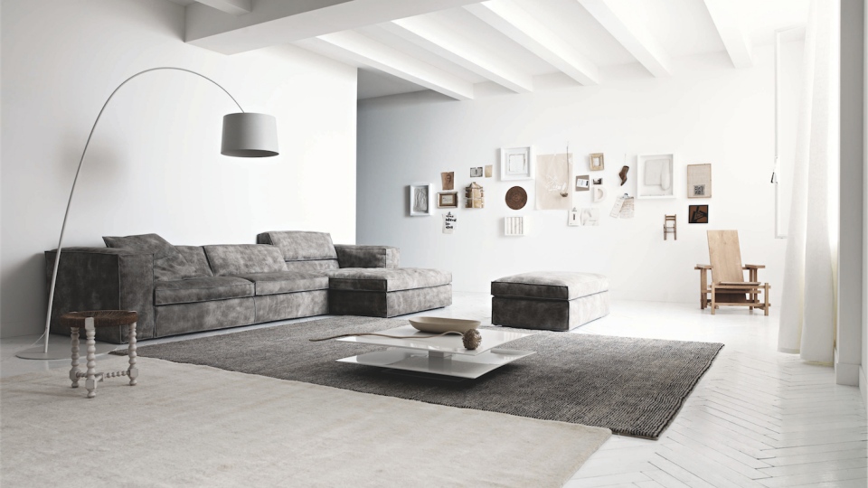 Saba Up Sofa