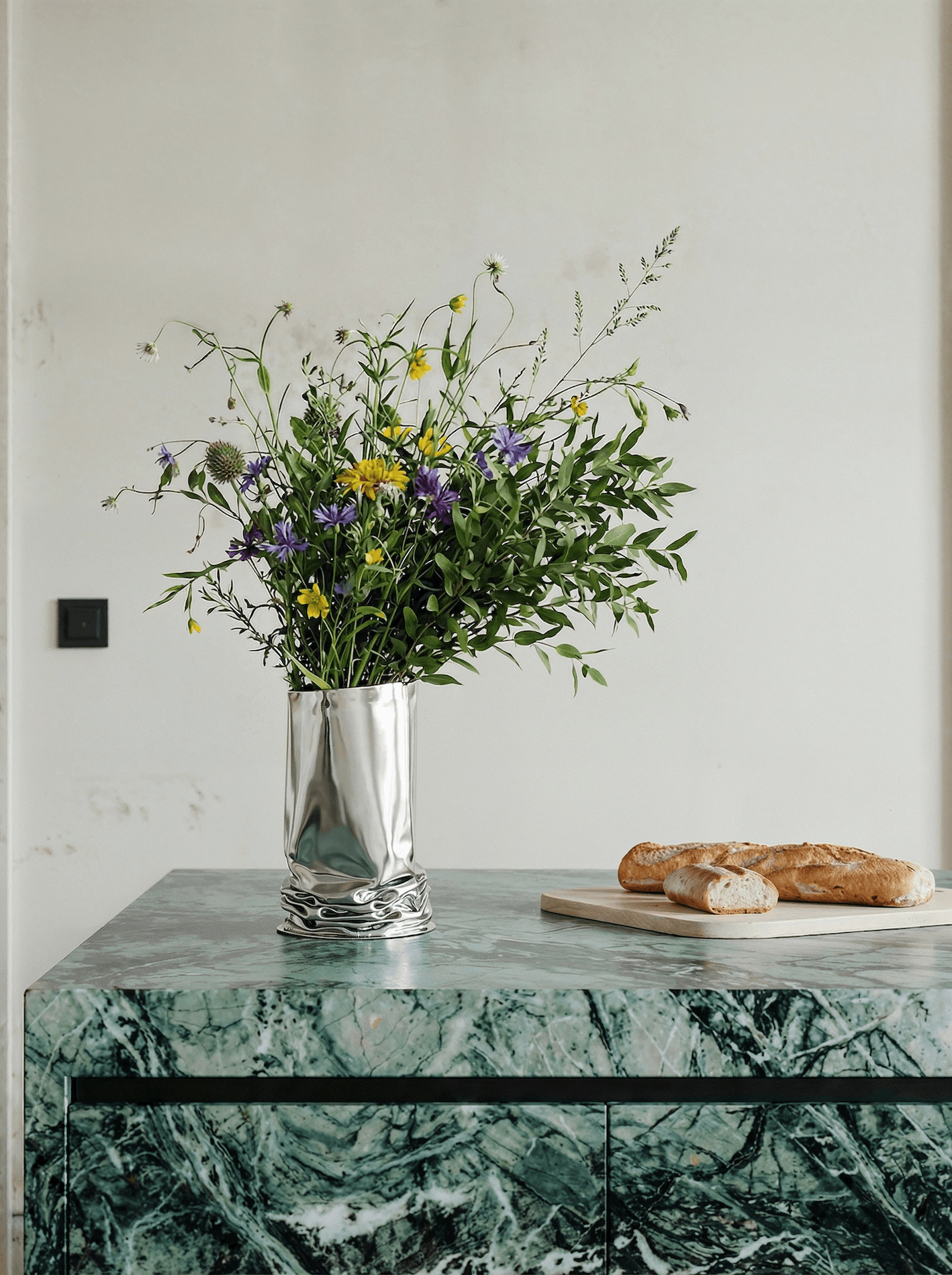 Zieta Crash Vase