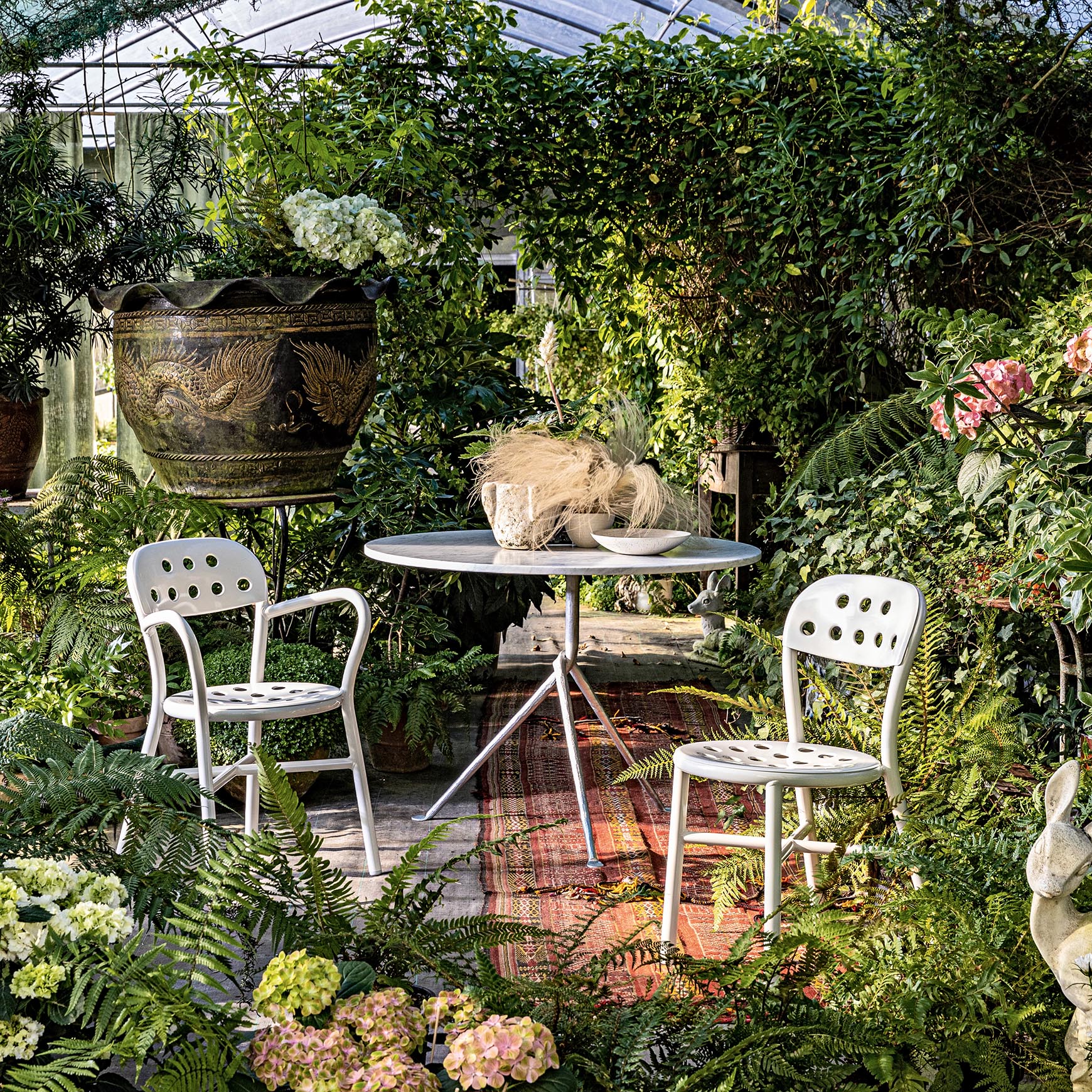 Magis Officina Round Table