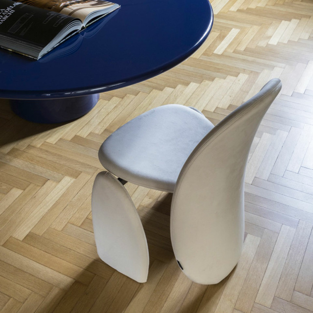 Mogg Lunee Chair
