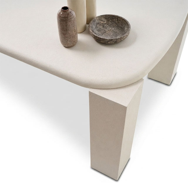 Mogg Hero Table