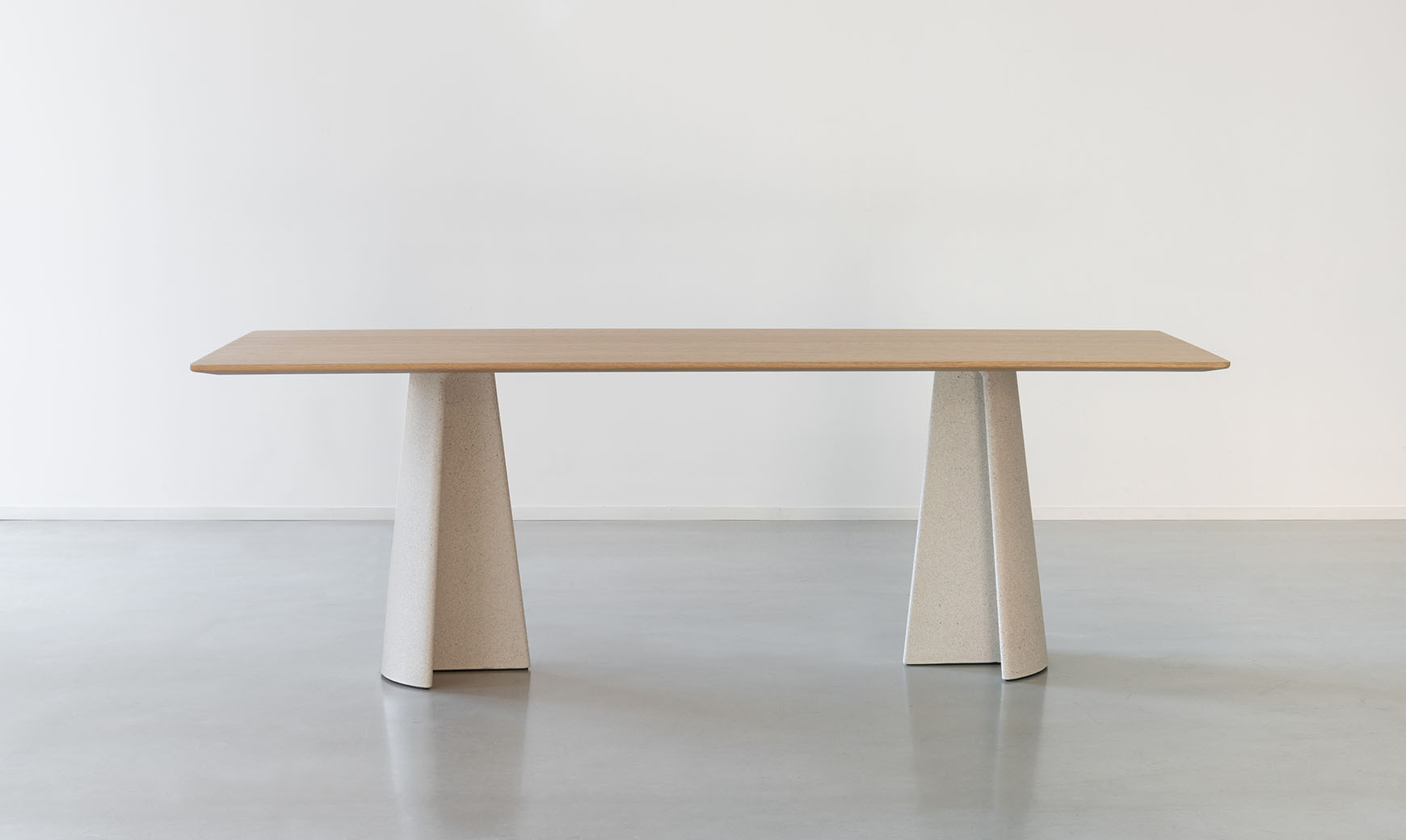 Magis Ancora Table
