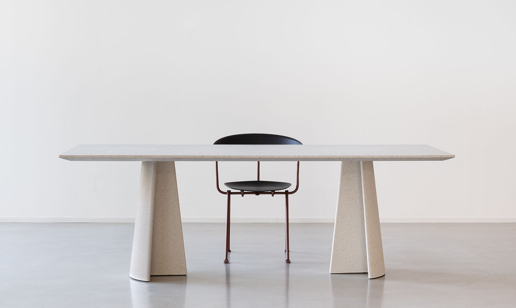 Magis Ancora Table