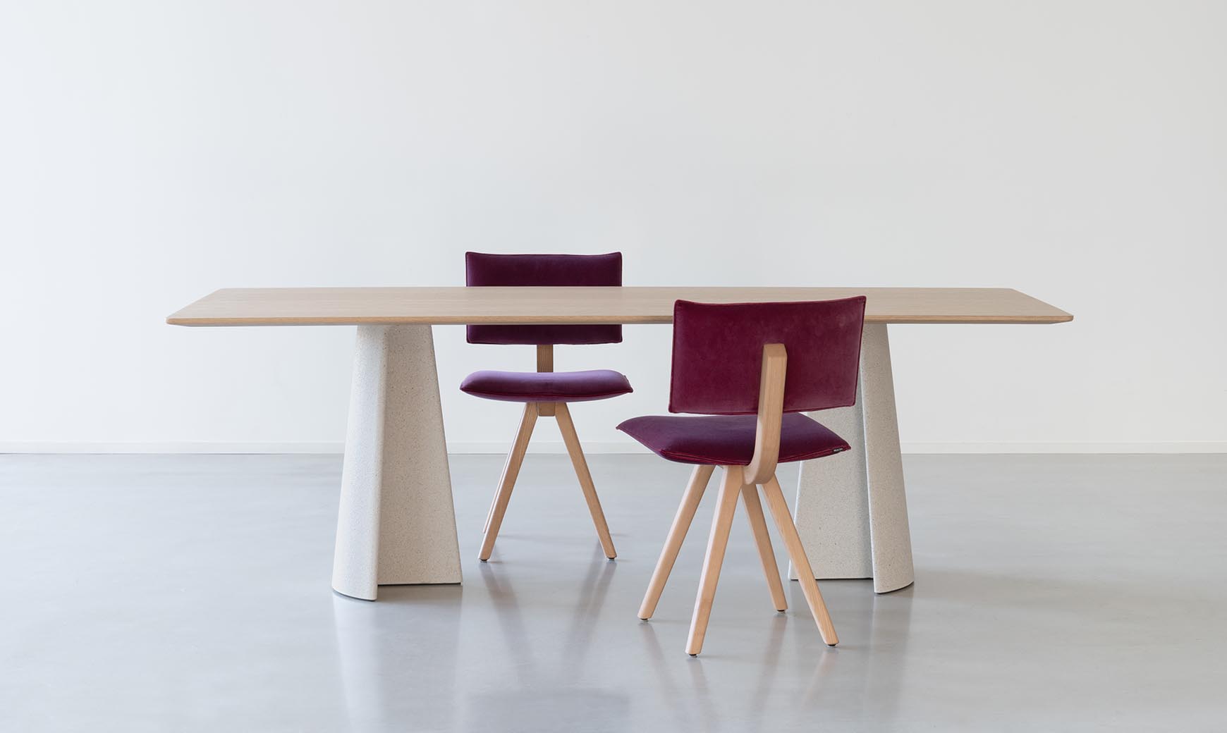 Magis Ancora Table