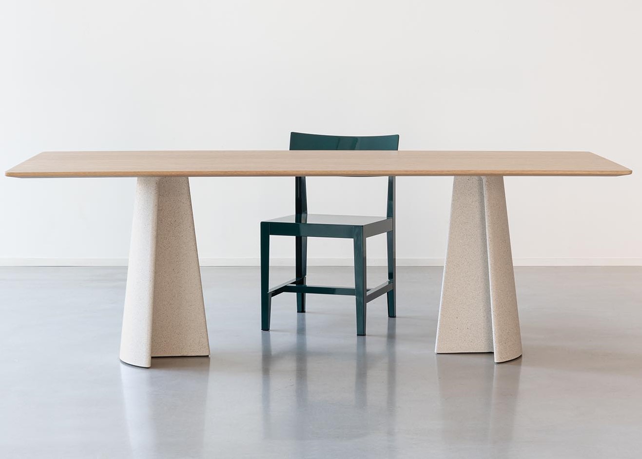 Magis Bishop Chair