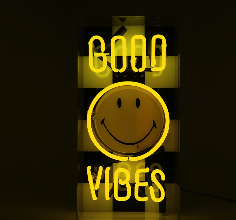 Good Vibes Smiley Plexi Neon