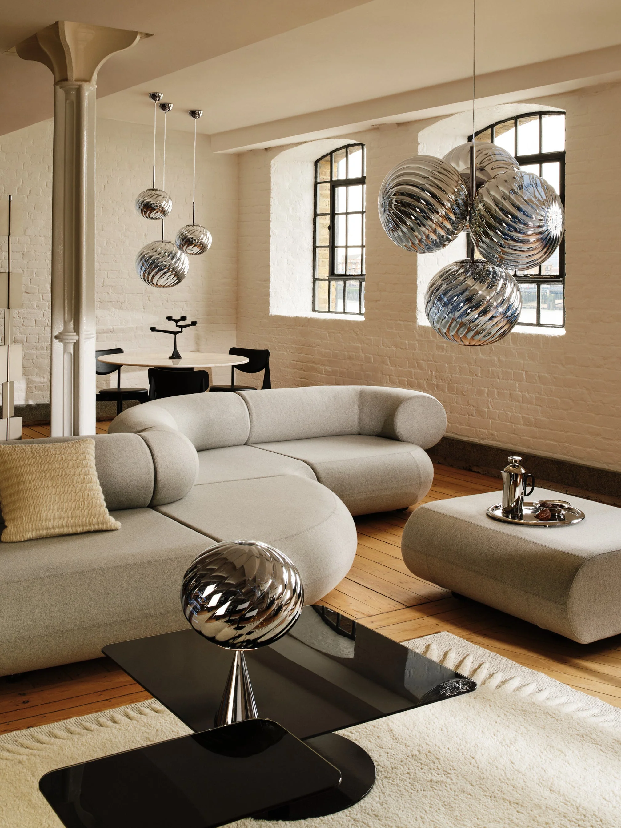 Tom Dixon Whirl Small Chandelier Led