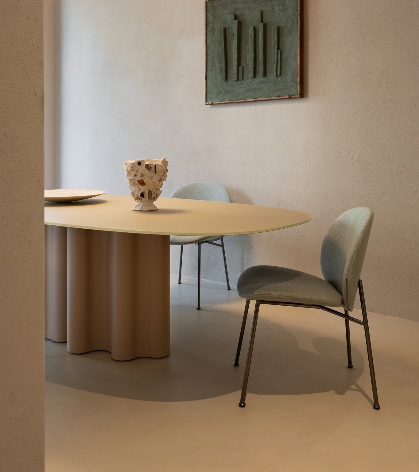 Saba Ola Chair