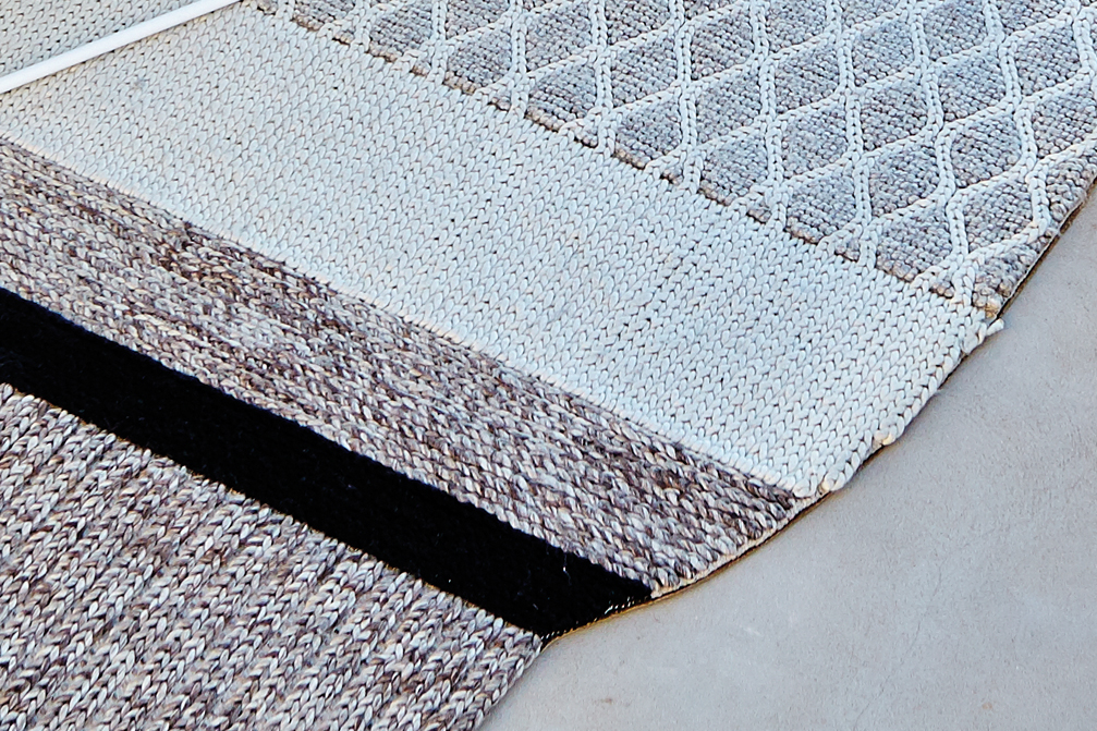 Gan Rugs Mangas Original Rug Campana MC3