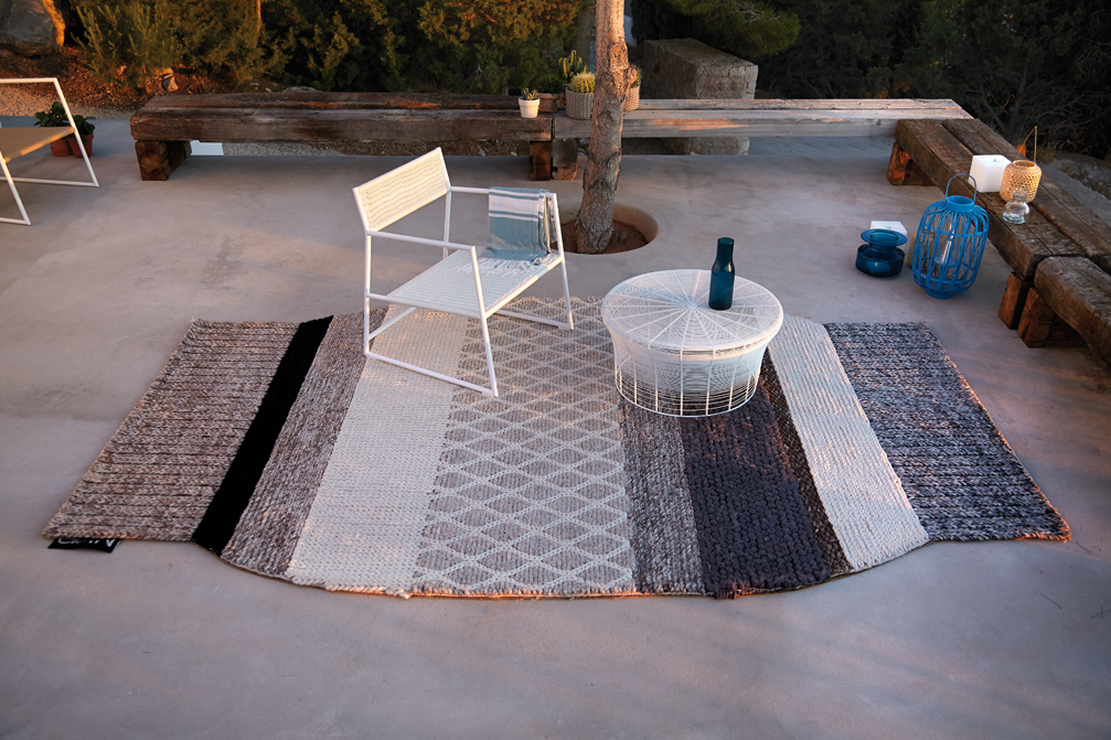 Gan Rugs Mangas Original Rug Campana MC3