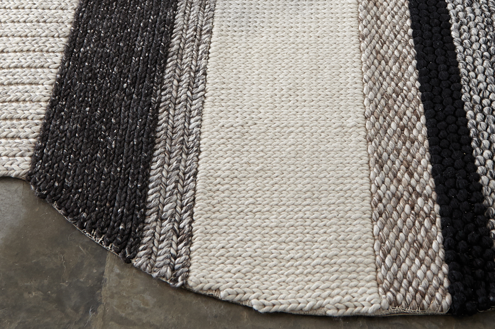 Gan Rugs Mangas Original Rug Globo MG3