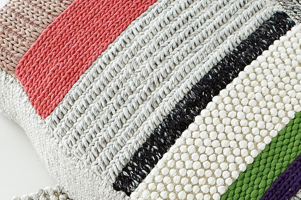 Gan Rugs Mangas Original Pouf Campana MP3