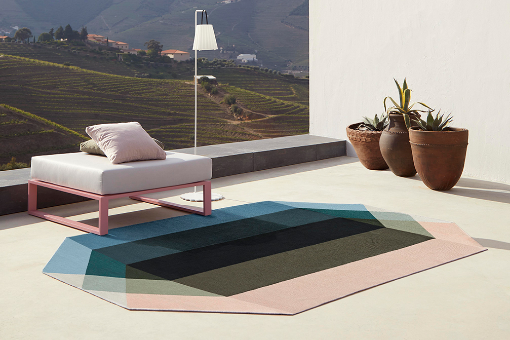 Gan Rugs Diamond Rug Outdoor Nude-Petrol