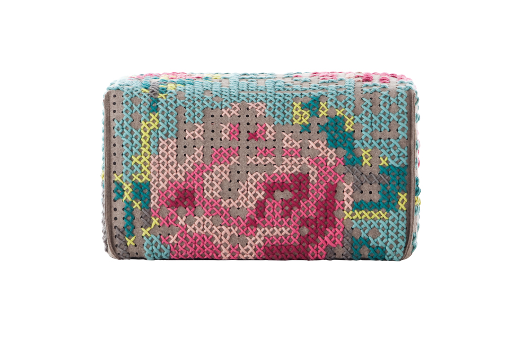 Gan Rugs Canevas Pouf Flowers Colour