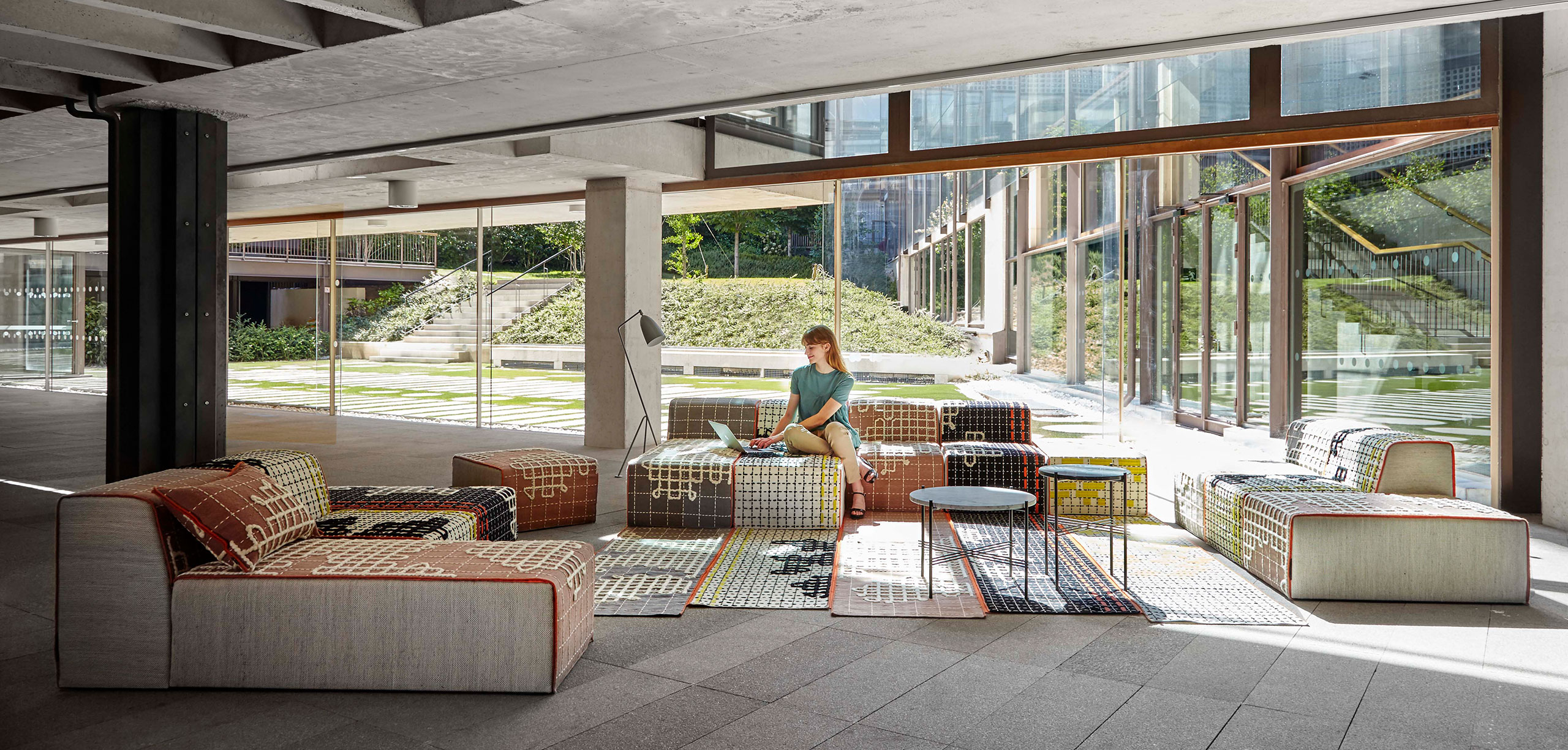 Gan Rugs Bandas Small Pouf D Black