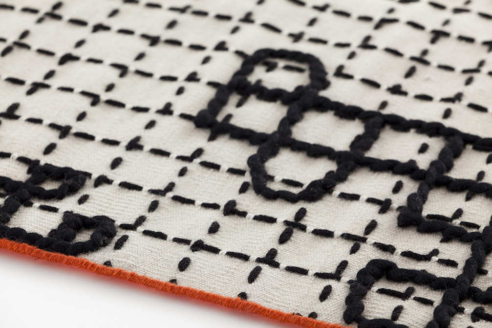 Gan Rugs Bandas Small Pouf D White