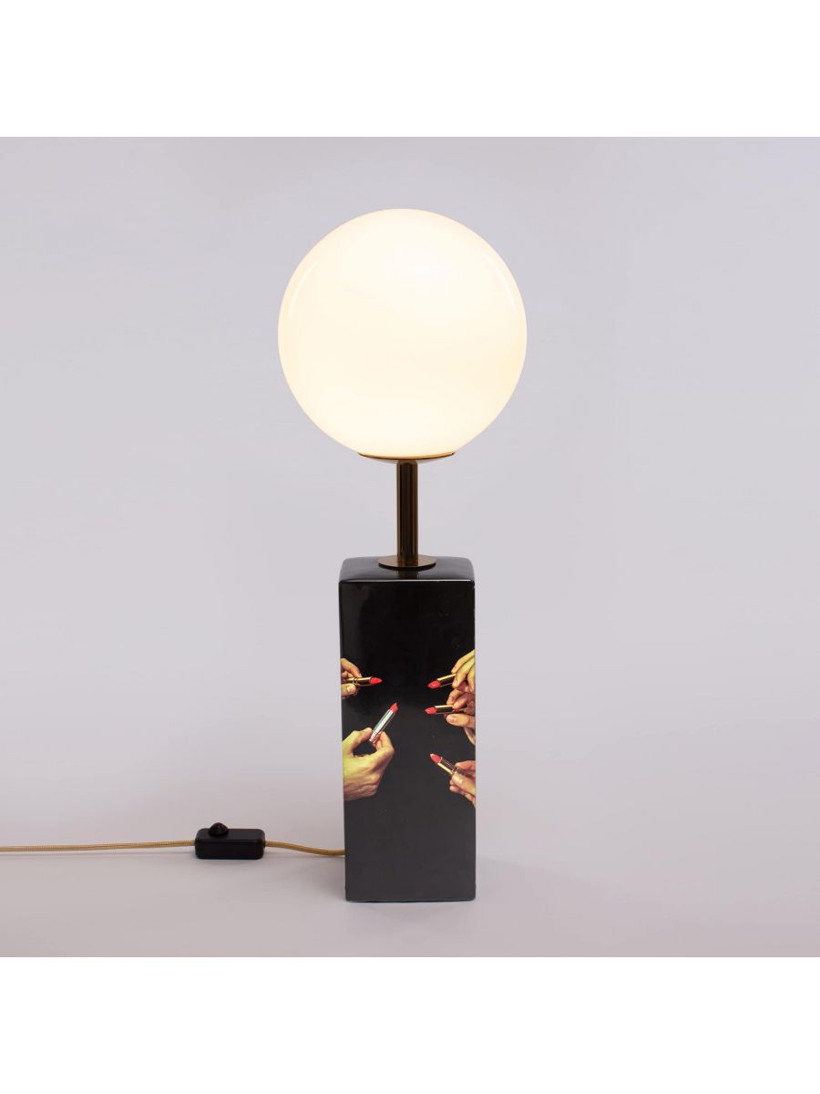 Loveit Seletti Toiletpaper Table Lamp Lipstick