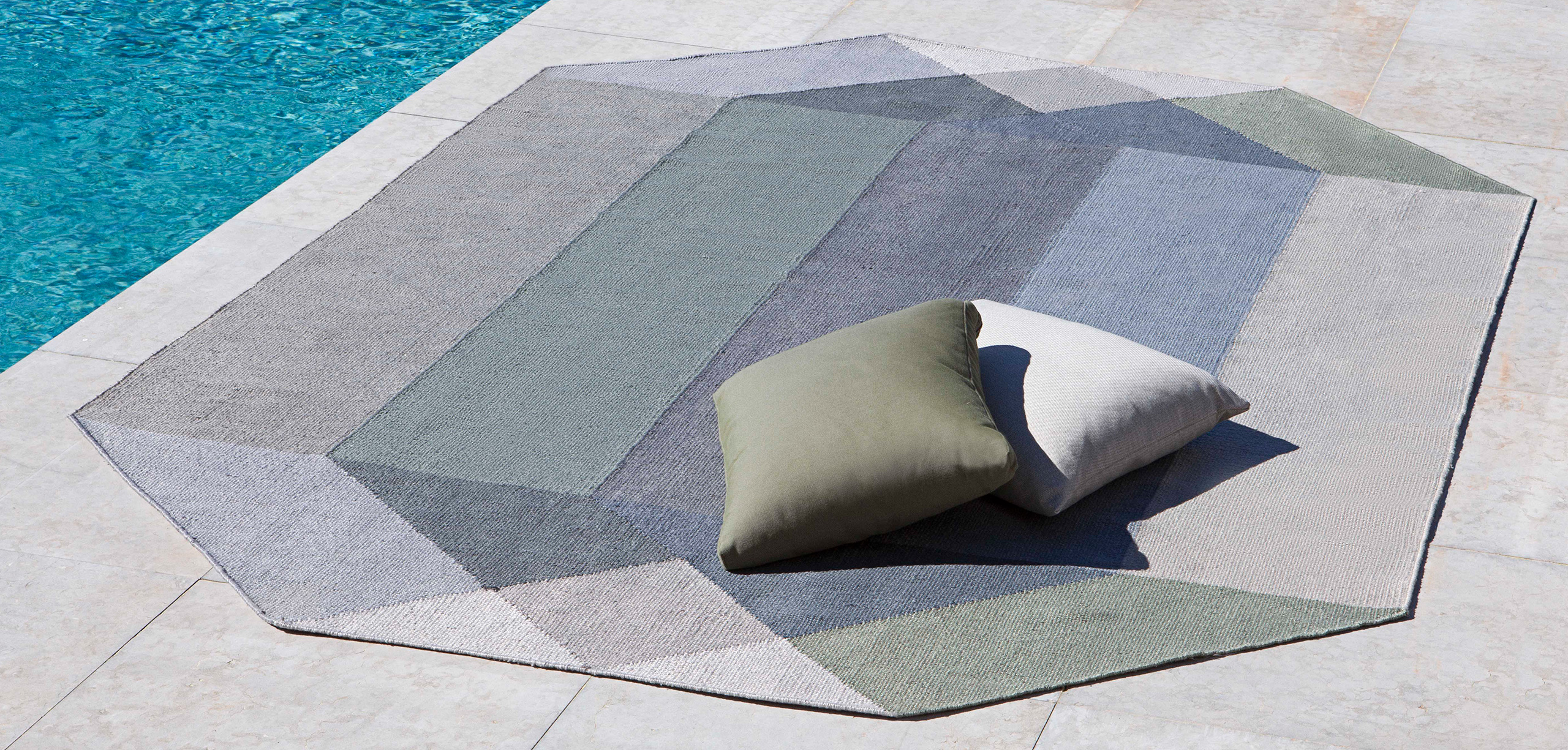 Gan Rugs Diamond Rug Outdoor Blue-Brown