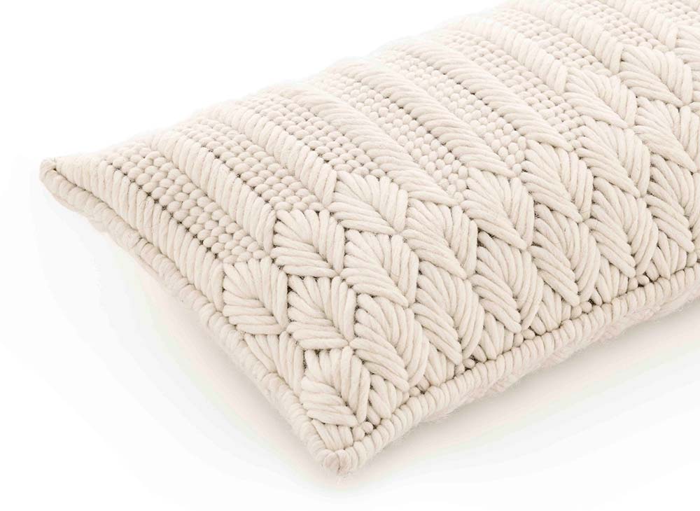 Gan Rugs Chaddar White Cushion