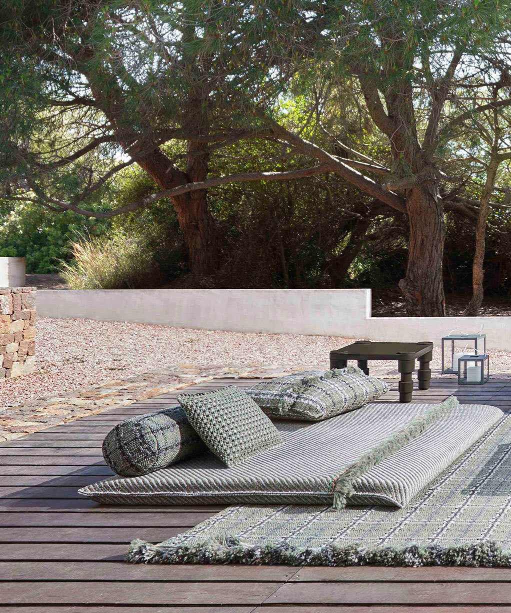 Gan Rugs Garden Layers Mattress Diagonal Aloe-Grey Big