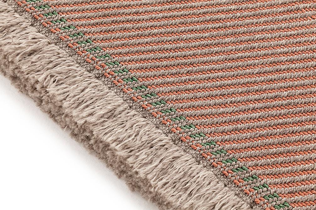 Gan Rugs Garden Layers Roll Diagonal Almond-Peach Big
