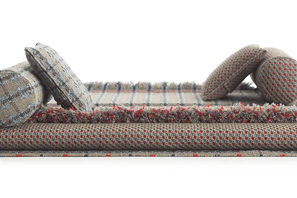 Gan Rugs Garden Layers Roll Gofre Red Small 