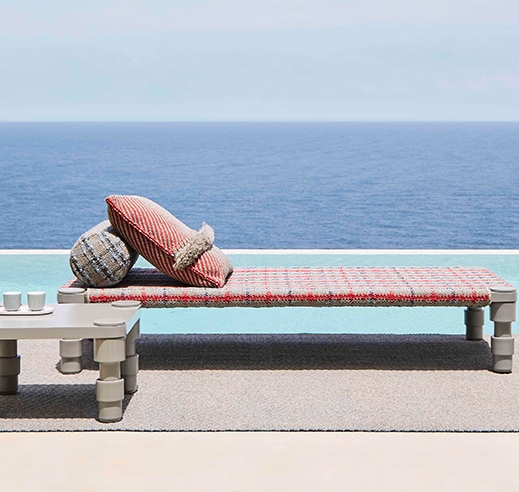 Gan Rugs Garden Layers Roll Gofre Red Small