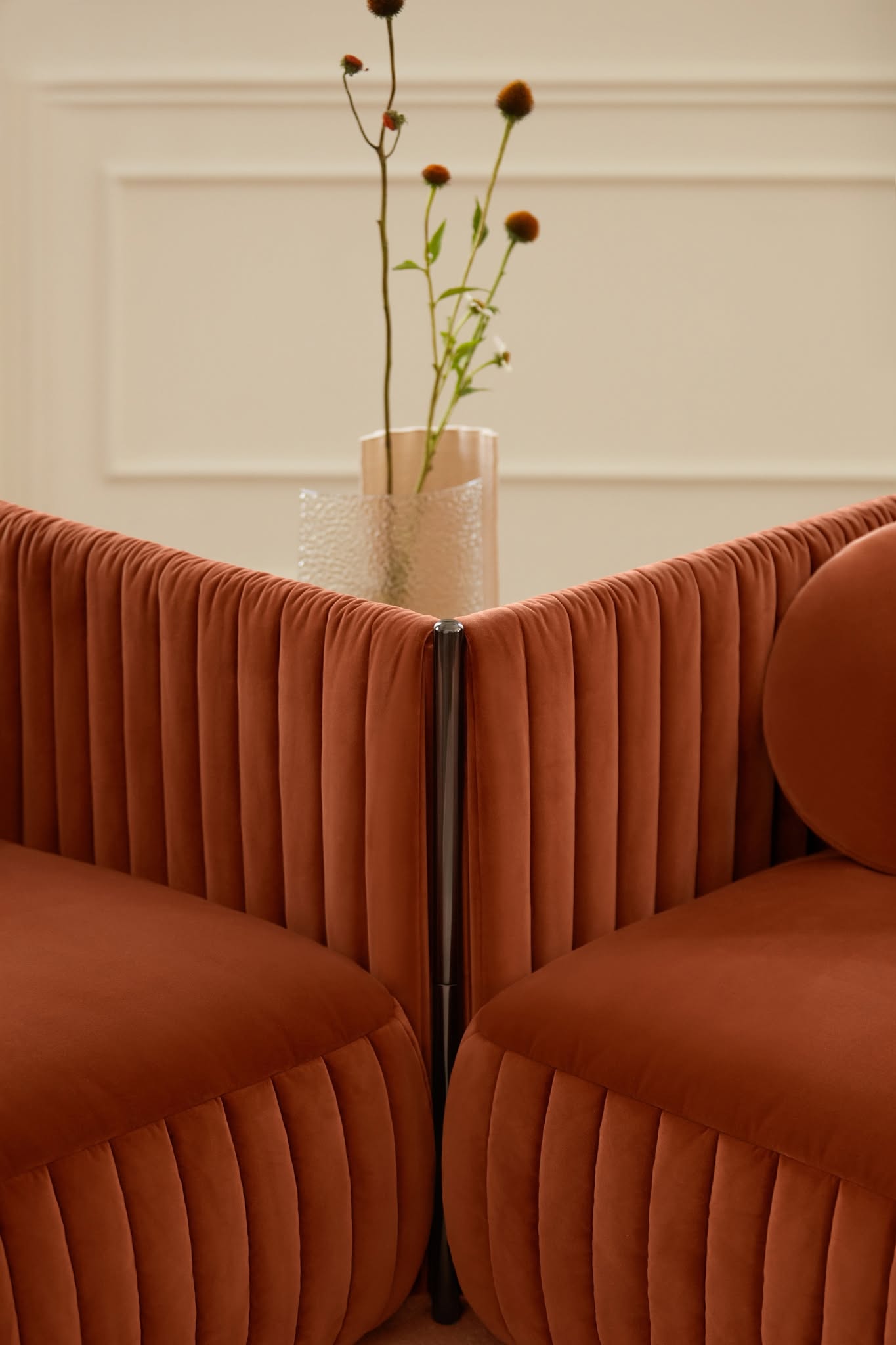 Saba Metis Sofa