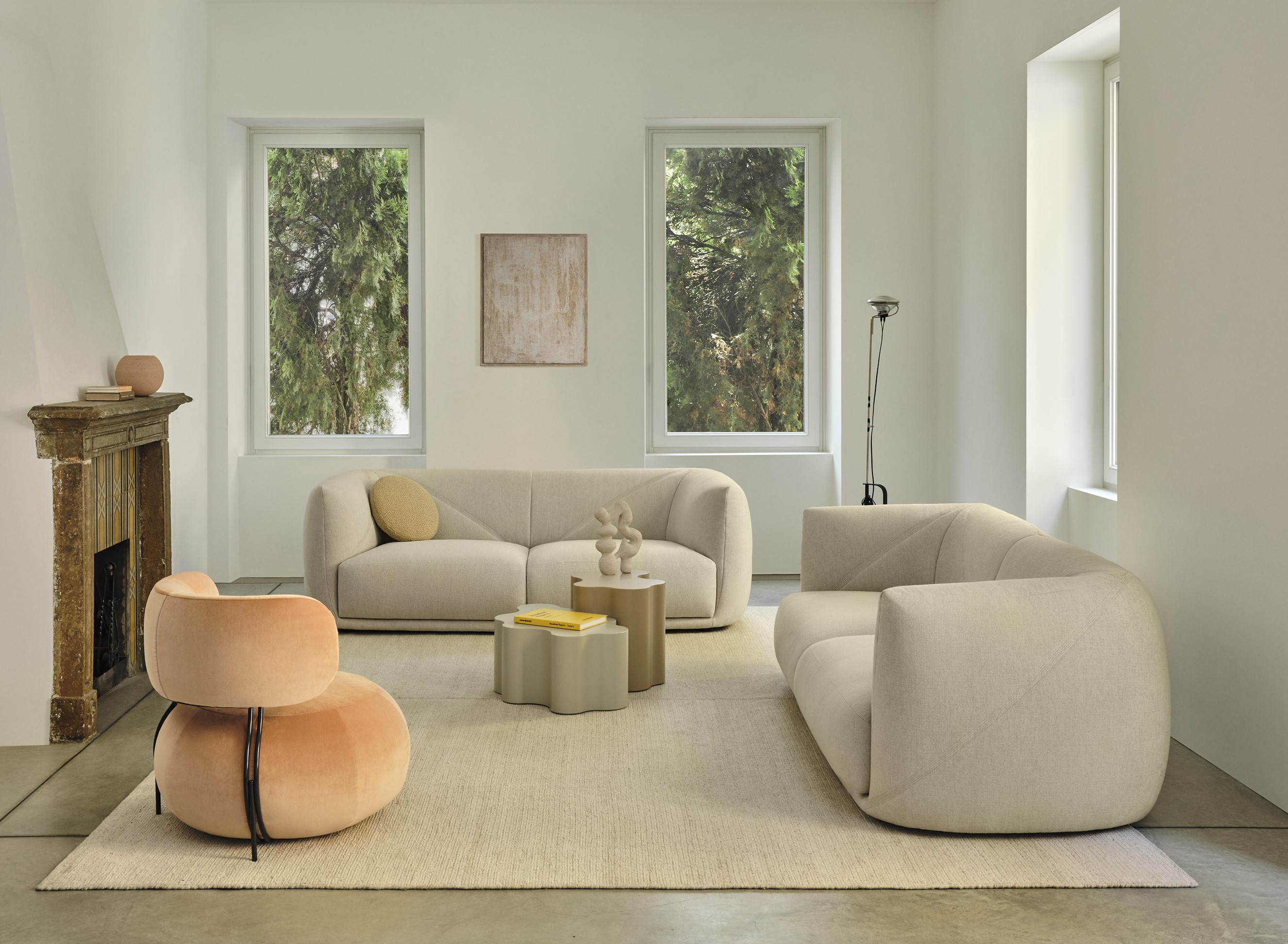 Saba Vela Sofa