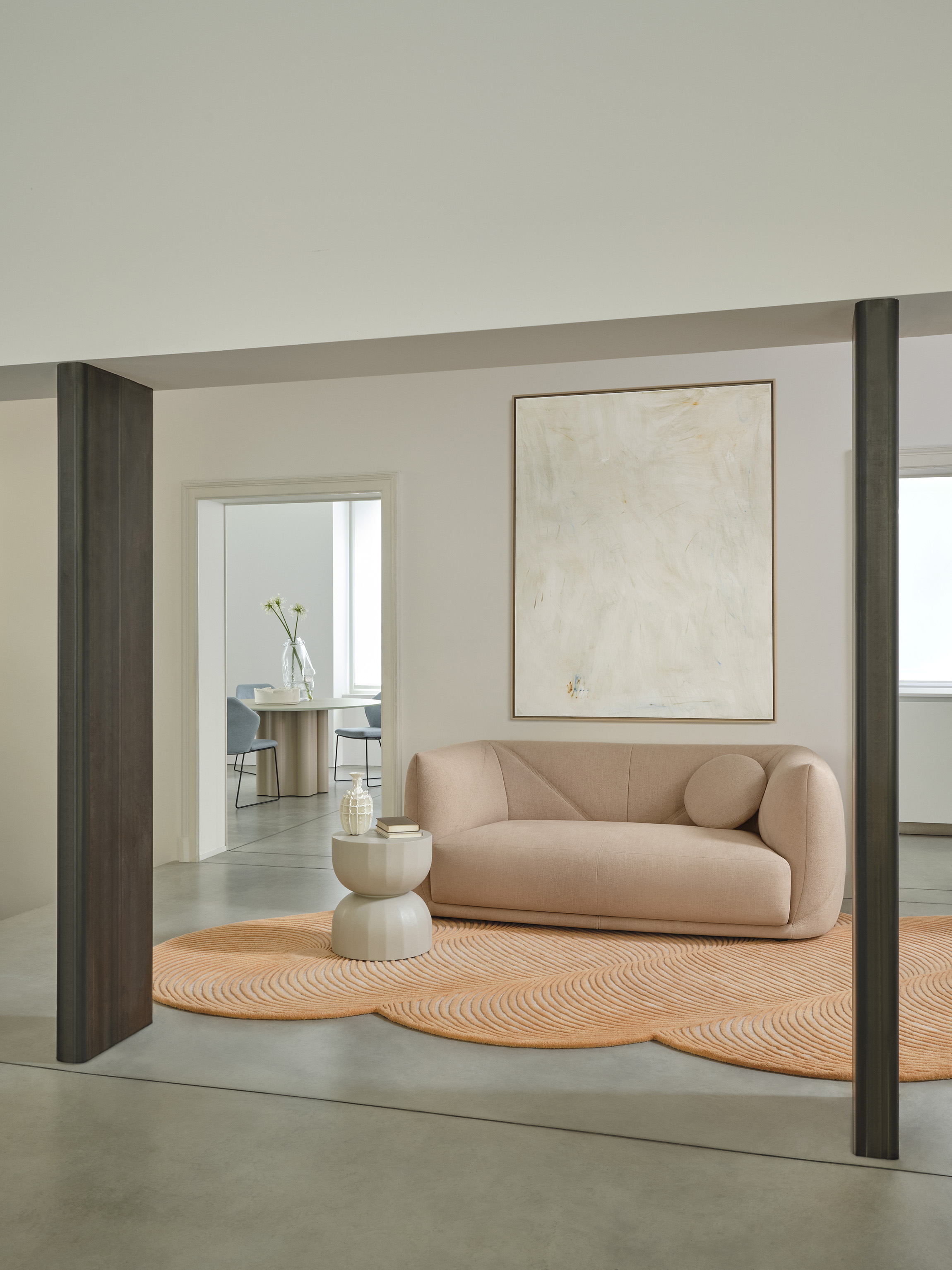 Saba Vela Sofa