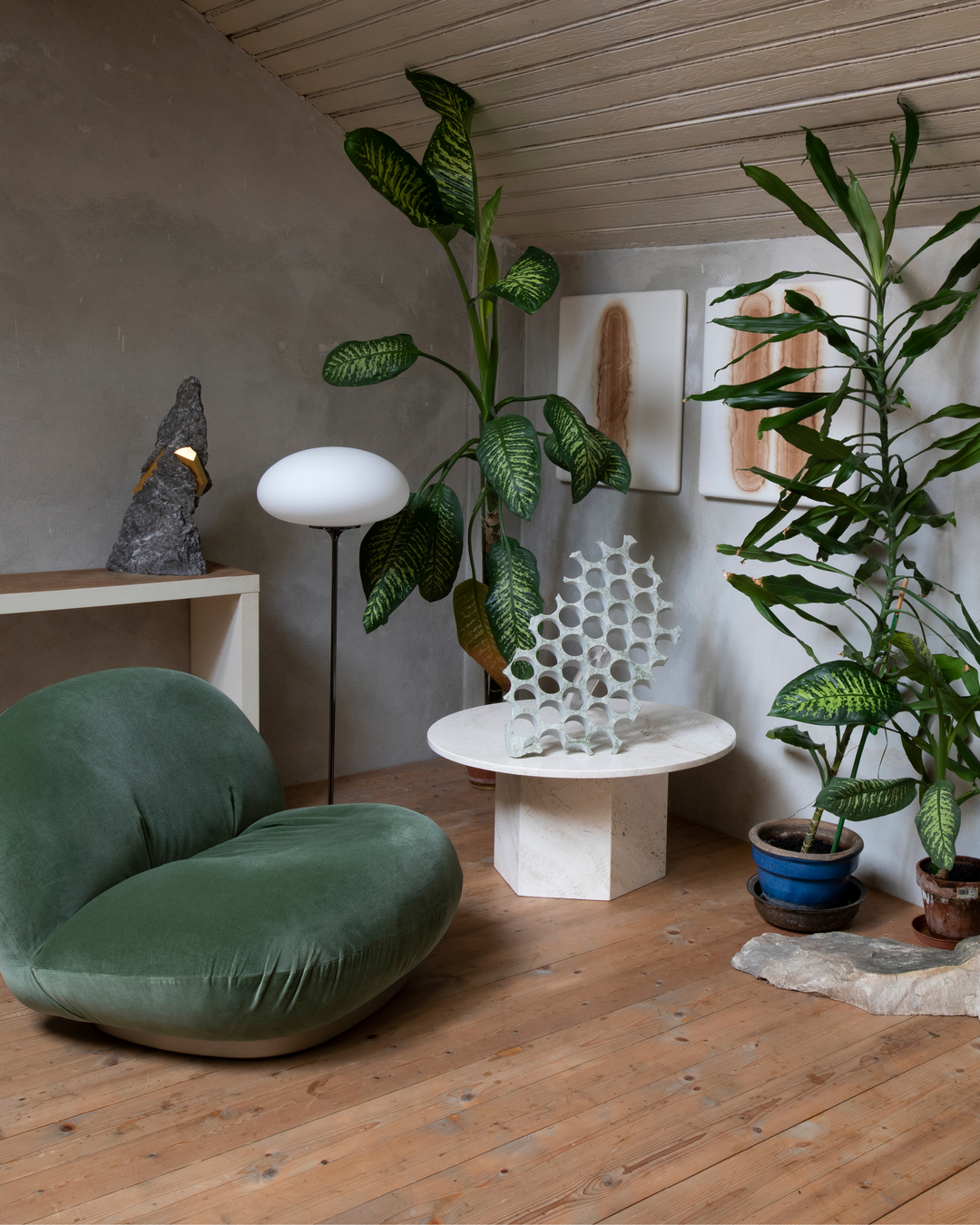 Gubi Stemlite Floor Lamp