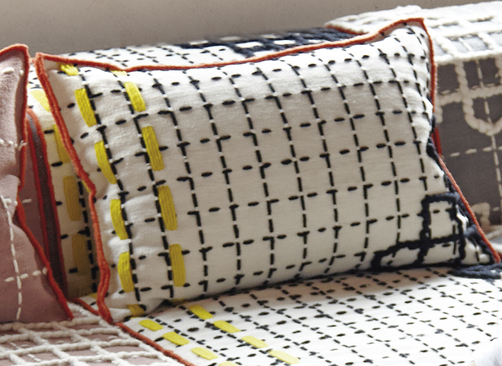 Gan Rugs Bandas Cushion D White