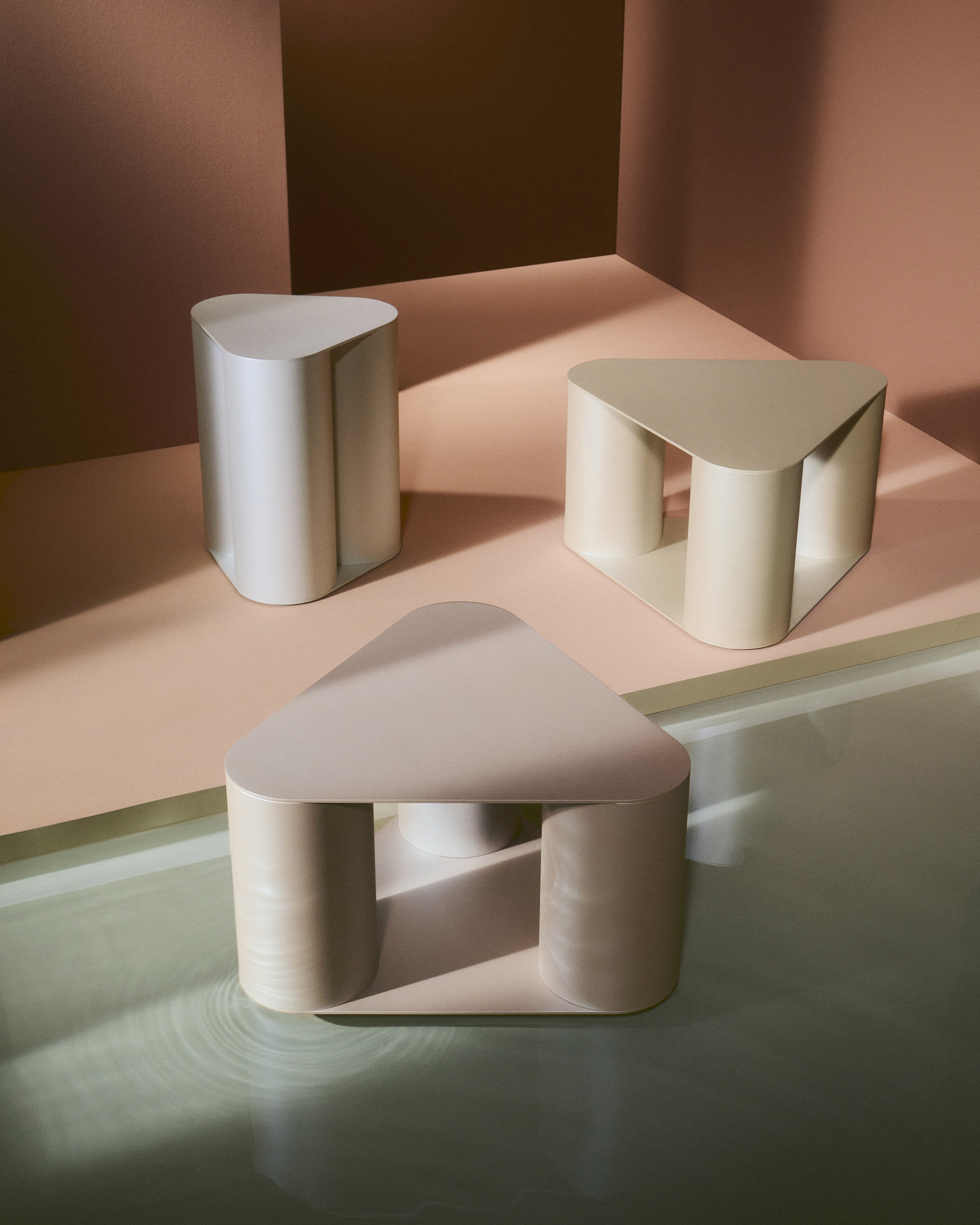 Saba Tres Coffee Table