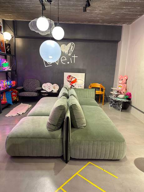 Saba Italia Metis Sofa Showroom Sale