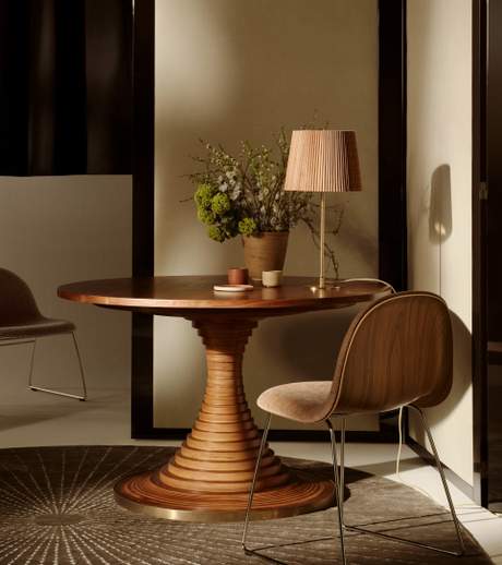 Gubi Tavolo a Dischi Dining Table