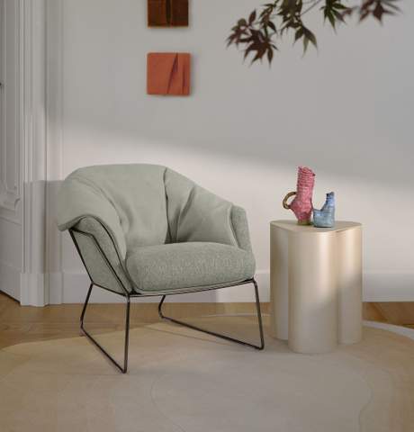 Saba New York Curve Armchair