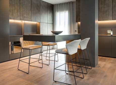 Saba New York Stool