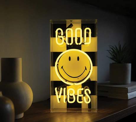 Good Vibes Smiley Plexi Neon