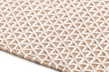 Gan Rugs Raw Rug White