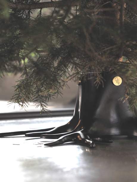 Garden Glory The Root Christmas Tree Stand Black