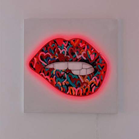 Wall Painting Mouth with Led