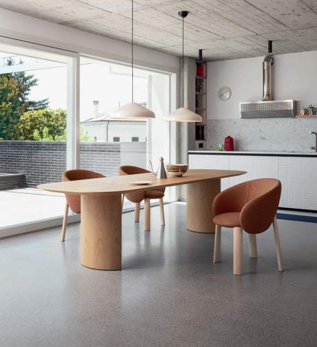 Miniforms Plauto Table Showroom Sale