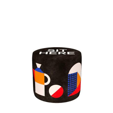 Qeeboo Pouf Oggian Sit Here Black S