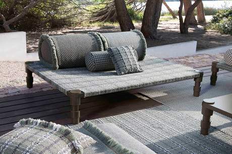 Gan Rugs Garden Layers Indian Bed Tartan Green