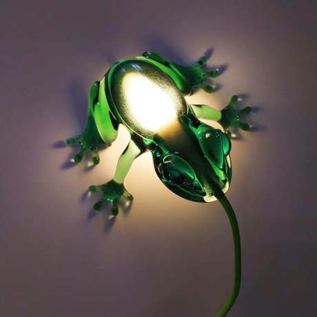 Qeeboo Hungry Frog Lamp
