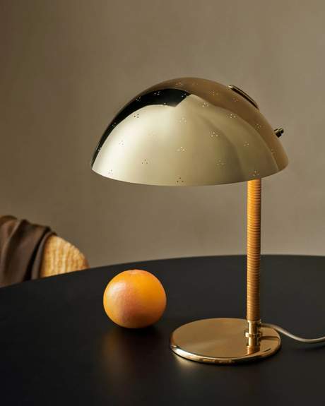 Gubi 9209 Table Lamp