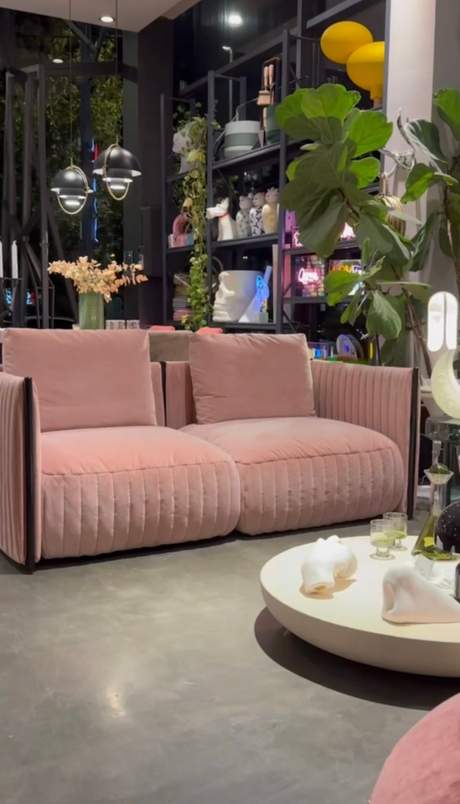 Saba Italia Metis Pink Showroom Sale