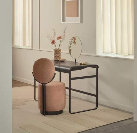 Saba Beauty Armchair