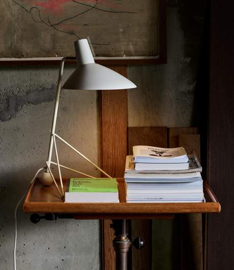 &Tradition Tripod Table Lamp